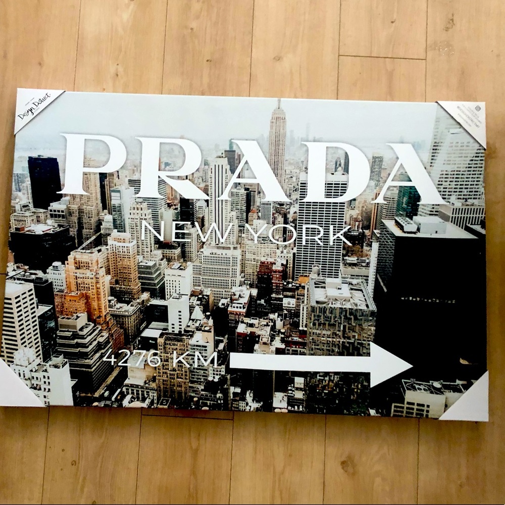 Design District Studio Canvas Picture